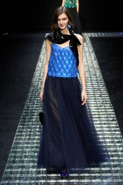 Look 64